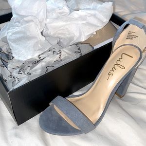 NEW Lulus blue heels